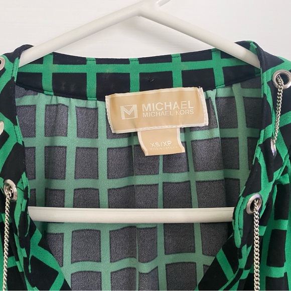 Michael Kors xs dress shirt - Picture 2 of 8